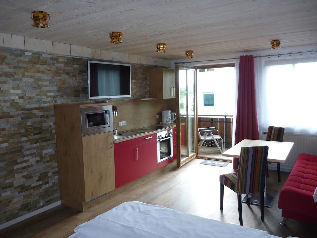 Gaestehaus Guggomos "Das Allgaeustyle" Füssen Dış mekan fotoğraf